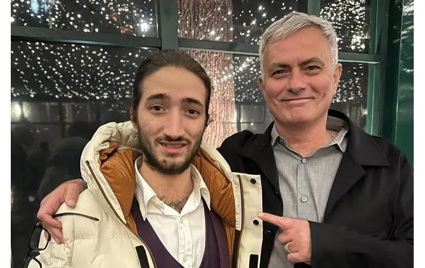 九游体育官网-葡媒介绍穆里尼奥儿子马里奥：18岁挂靴，目前正在当游戏主播