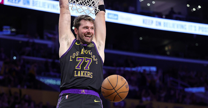 九游体育官网-东契奇谈最后的扣篮：我的头差点碰筐 我觉得我碰到了|克利夫兰骑士队|卢卡-东契奇|洛杉矶湖人队|nba|篮板_新浪体育_新浪新闻