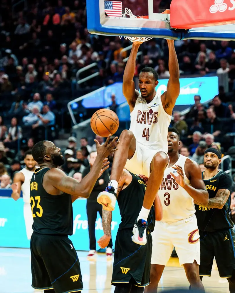 九游娱乐-埃文-莫布利更新Ins晒近期生活&amp;amp;赛场照与球迷分享